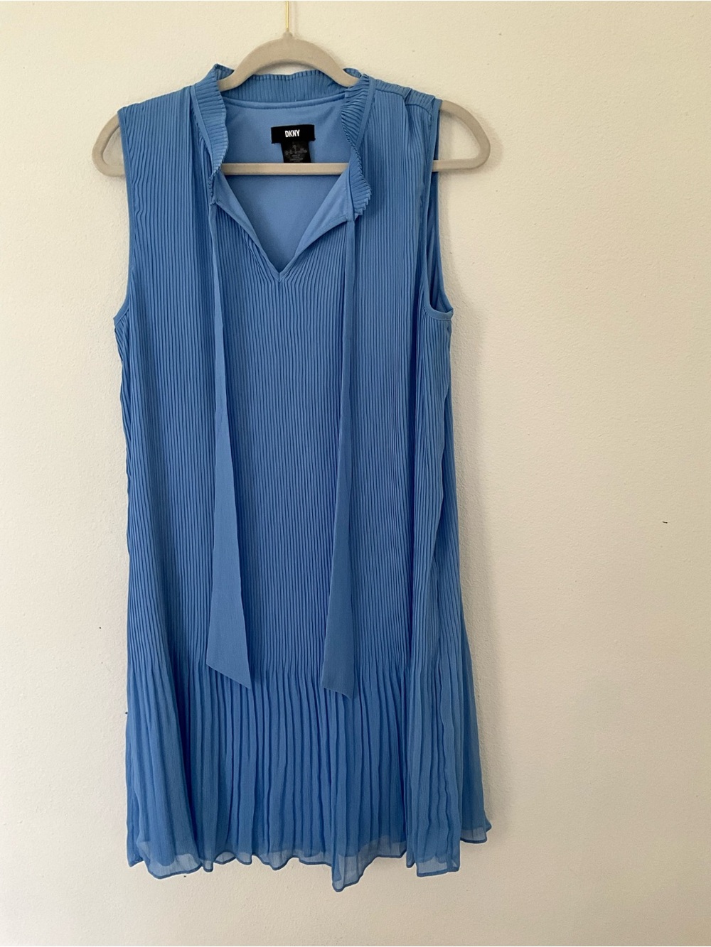 DKNY Light Blue Sleeveless Pleated Midi Dress with V-Tie Neck 14 L